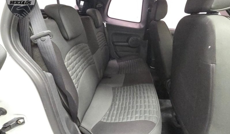 
								Fiat Strada Adventure1.8/ 1.8 LOCKER Flex CD 2019 full									