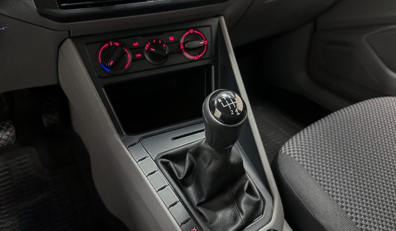 
								Volkswagen Polo 1.0 Flex 12V 2019 full									