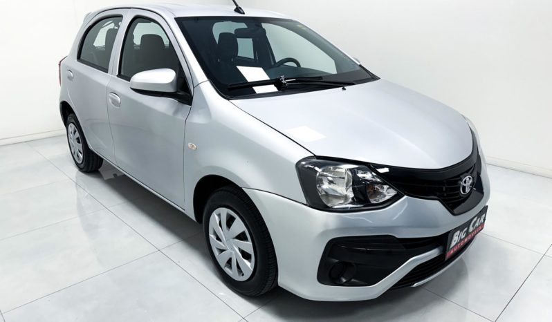 
								Toyota Etios X 1.3 Flex 16V Mec. 2020 full									