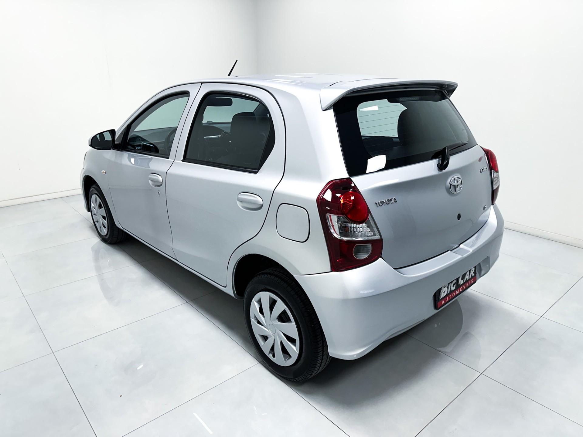 Toyota Etios X 1.3 Flex 16V Mec. 2020