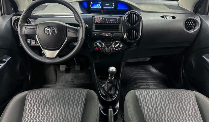 
								Toyota Etios X 1.3 Flex 16V Mec. 2020 full									