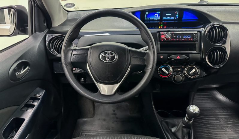 
								Toyota Etios X 1.3 Flex 16V Mec. 2020 full									