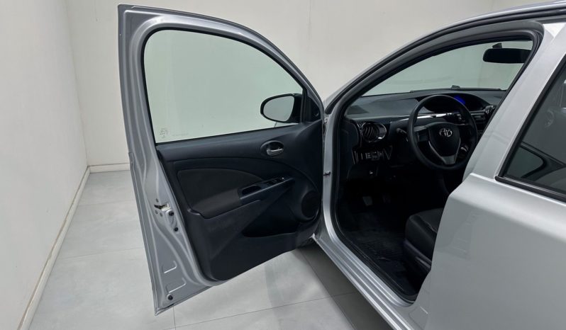 
								Toyota Etios X 1.3 Flex 16V Mec. 2020 full									