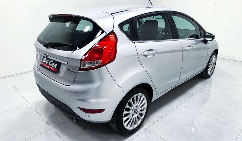 
								Ford Fiesta TITANIUM 1.6 16V Flex Aut. 2015 full									