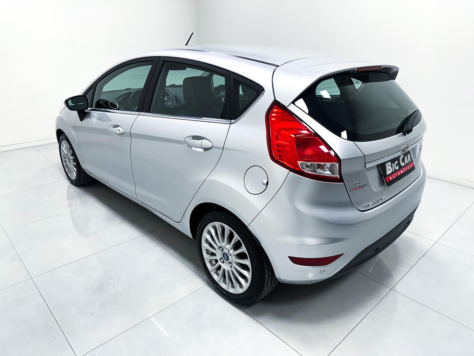 Ford Fiesta TITANIUM 1.6 16V Flex Aut. 2015