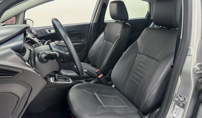 
								Ford Fiesta TITANIUM 1.6 16V Flex Aut. 2015 full									