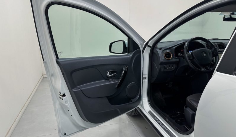 
								Renault Sandero STEPWAY Easy R Flex 1.6 16V 2018 full									