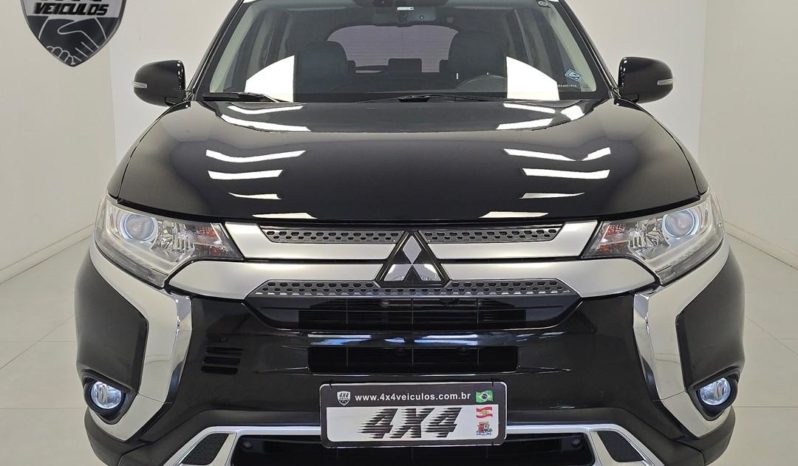 
								Mitsubishi Outlander HPE 2.0 16V 5p Aut. 2019 full									