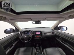
										Mitsubishi Outlander HPE 2.0 16V 5p Aut. 2019 full									