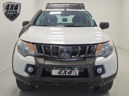 
										Mitsubishi L200 Triton Savana 2.4 4×4 Die. Aut. 2023 full									