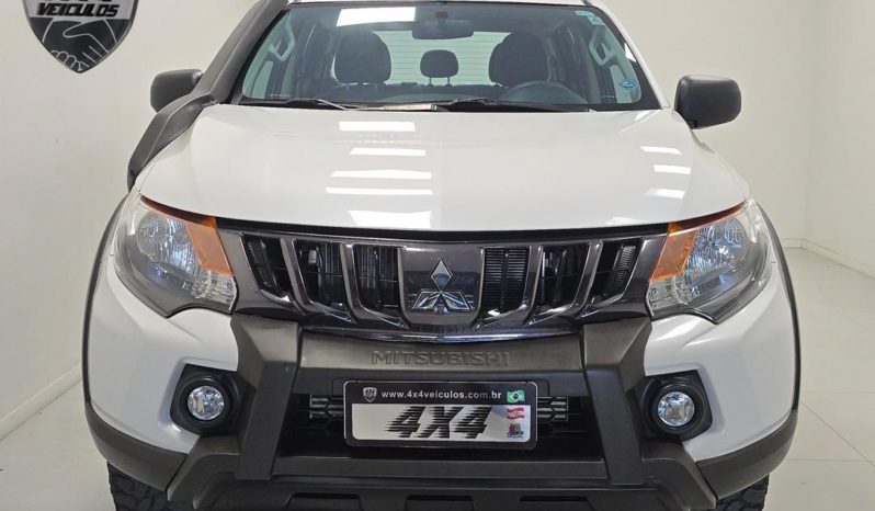 
								Mitsubishi L200 Triton Savana 2.4 4×4 Die. Aut. 2023 full									