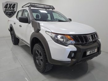 Mitsubishi L200 Triton Savana 2.4 4×4 Die. Aut. 2023