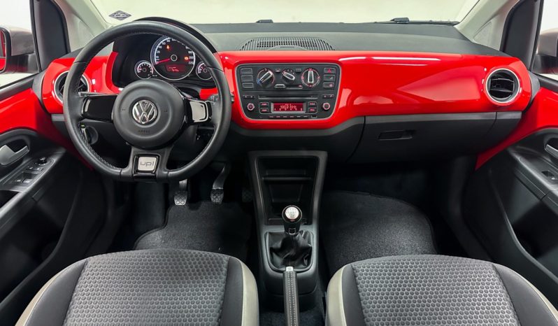 
								Volkswagen Up cross 1.0 TSI Total Flex 12V 2016 full									
