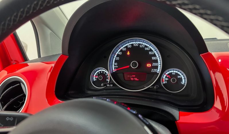 
								Volkswagen Up cross 1.0 TSI Total Flex 12V 2016 full									