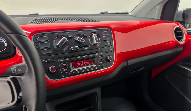 
								Volkswagen Up cross 1.0 TSI Total Flex 12V 2016 full									