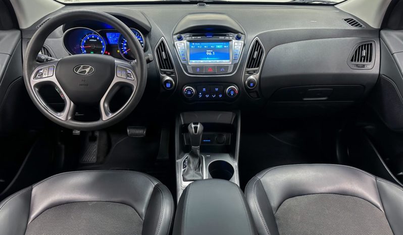 
								Hyundai ix35 GL 2.0 16V 2WD Flex Aut. 2018 full									