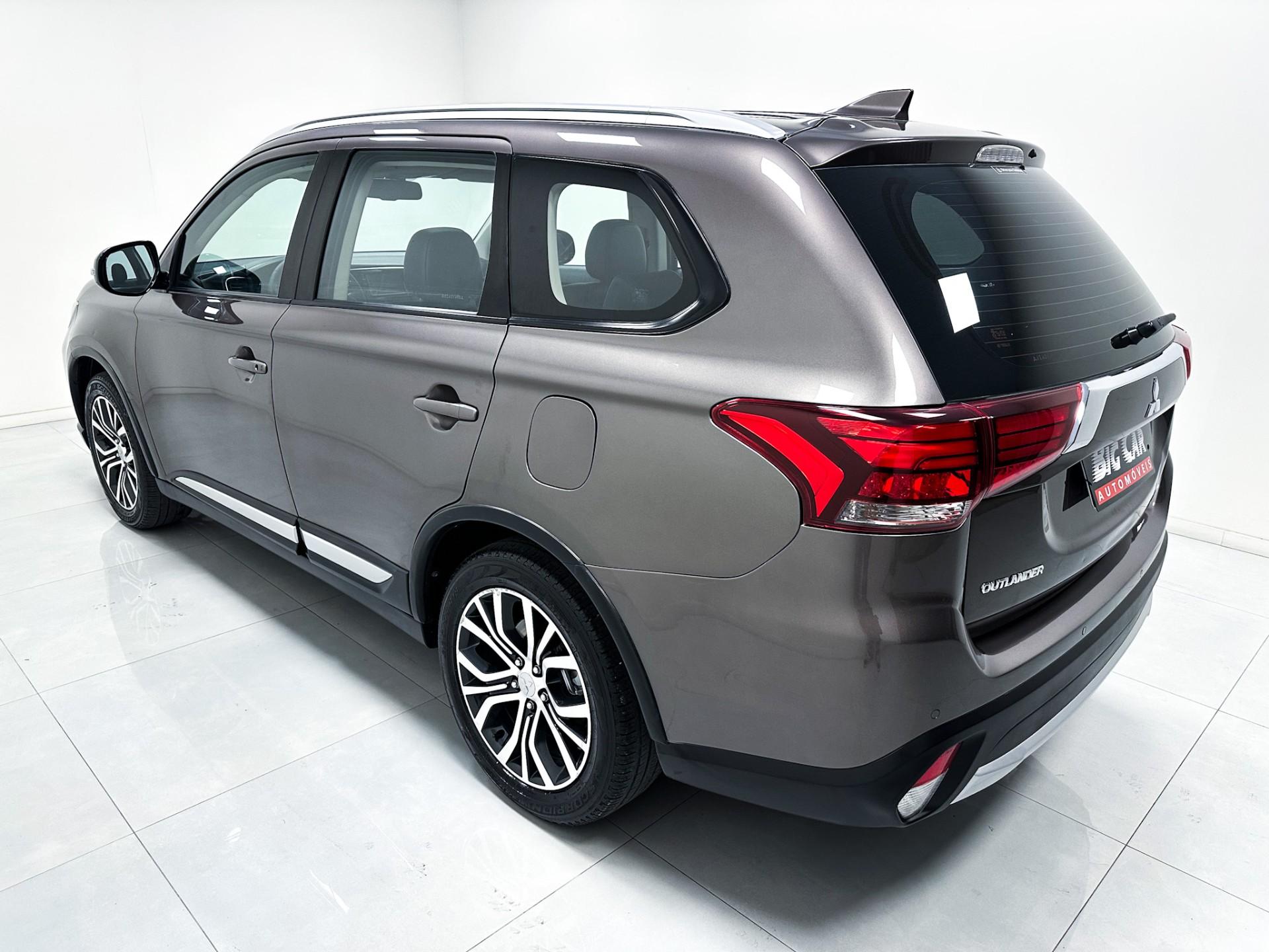 Mitsubishi Outlander COMFORT 2.0 16V Aut. 2018