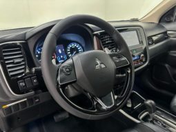 
										Mitsubishi Outlander COMFORT 2.0 16V Aut. 2018 full									