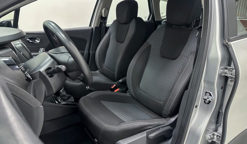 
								Renault Captur Life 1.6 16V Flex Aut. 2019 full									