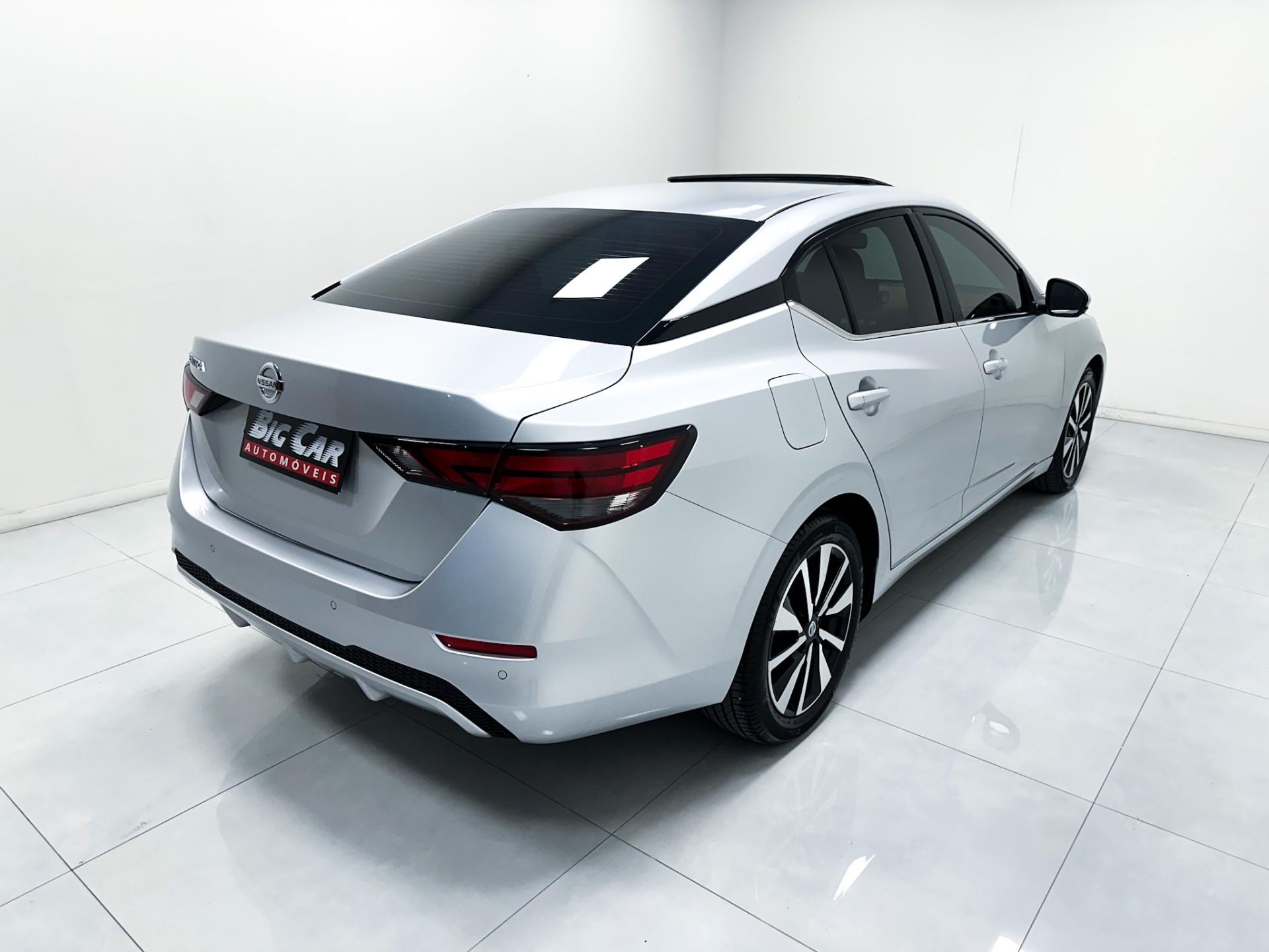 Nissan Sentra Exclusive INTERIOR PREMIUM 2.0 16V Aut. 2024