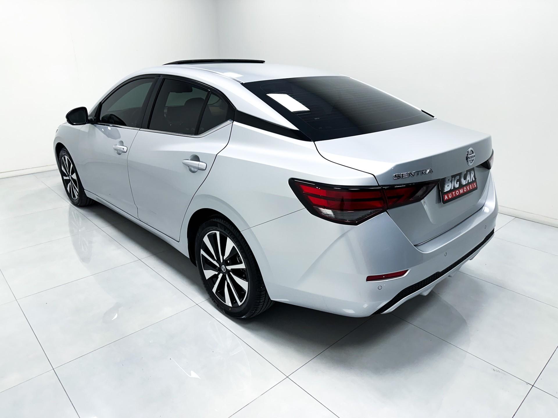 Nissan Sentra Exclusive INTERIOR PREMIUM 2.0 16V Aut. 2024