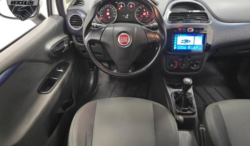 
								Fiat Punto ATTRACTIVE 1.4 Fire Flex 8V 5p 2016 full									