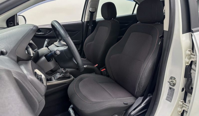 
								Chevrolet Onix LT 1.4 8V FlexPower Mec. 2016 full									