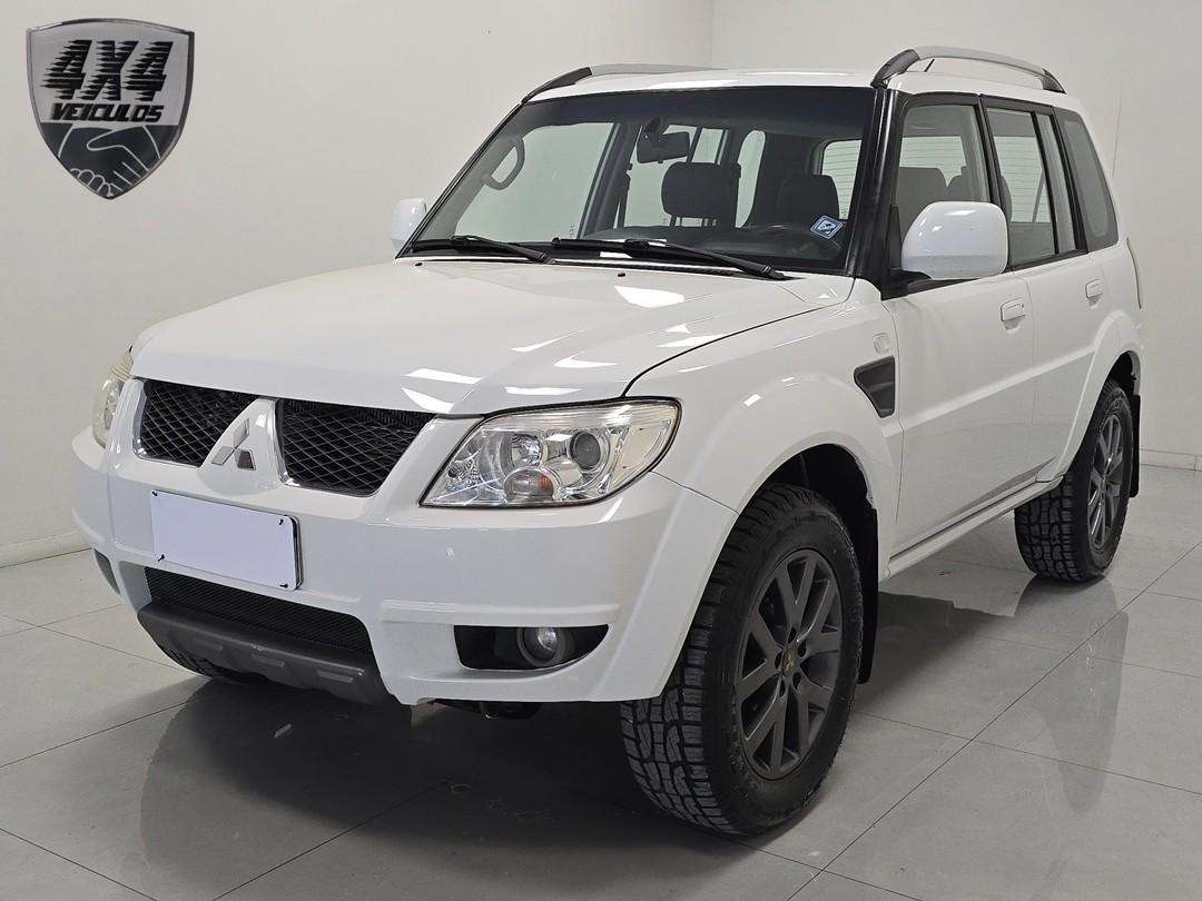 Mitsubishi Pajero TR4 2.0 Flex 16V 4X2 Aut. 2014