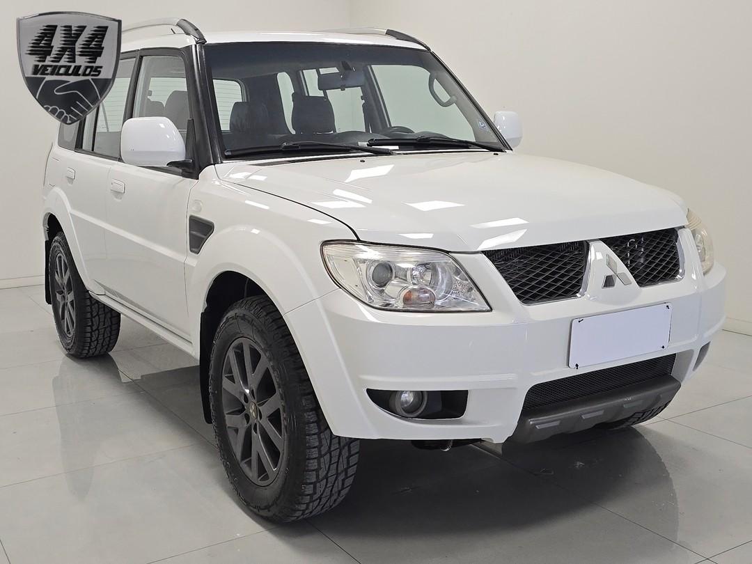 Mitsubishi Pajero TR4 2.0 Flex 16V 4X2 Aut. 2014