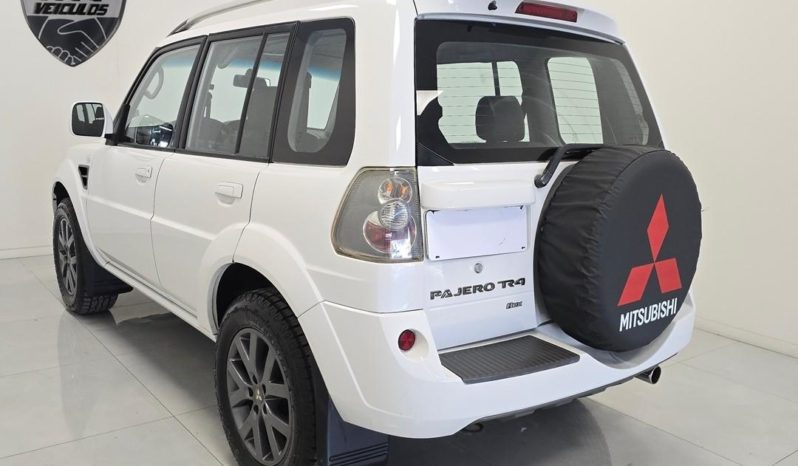 
								Mitsubishi Pajero TR4 2.0 Flex 16V 4X2 Aut. 2014 full									