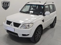 
										Mitsubishi Pajero TR4 2.0 Flex 16V 4X2 Aut. 2014 full									