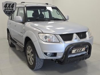 Mitsubishi Pajero TR4 2.0 Flex 16V 4×4 Aut. 2012