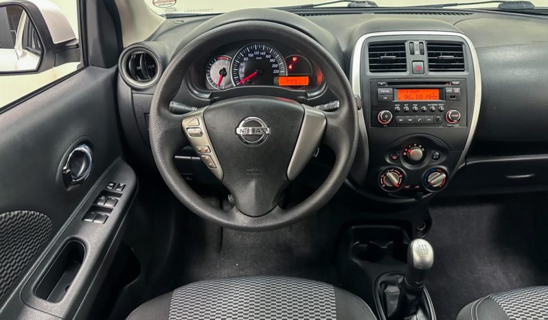
								Nissan March SV 1.6 16V FlexStart  Mec. 2018 full									