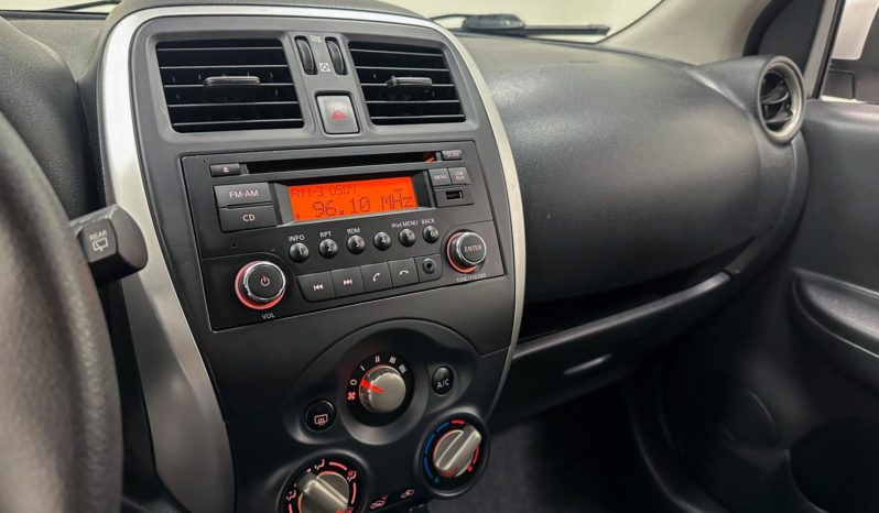 
								Nissan March SV 1.6 16V FlexStart  Mec. 2018 full									