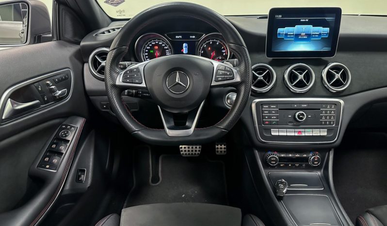 
								Mercedes-Benz Gla 250 GLA 250 Sport 2.0 TB 16V 4×2  211cv Aut. 2018 full									
