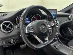 
										Mercedes-Benz Gla 250 GLA 250 Sport 2.0 TB 16V 4×2  211cv Aut. 2018 full									