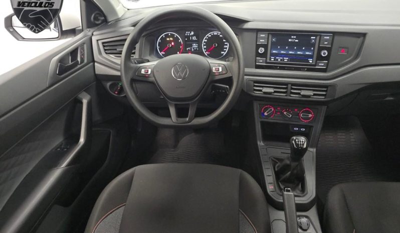 
								Volkswagen Polo TRACK MA 2024 full									