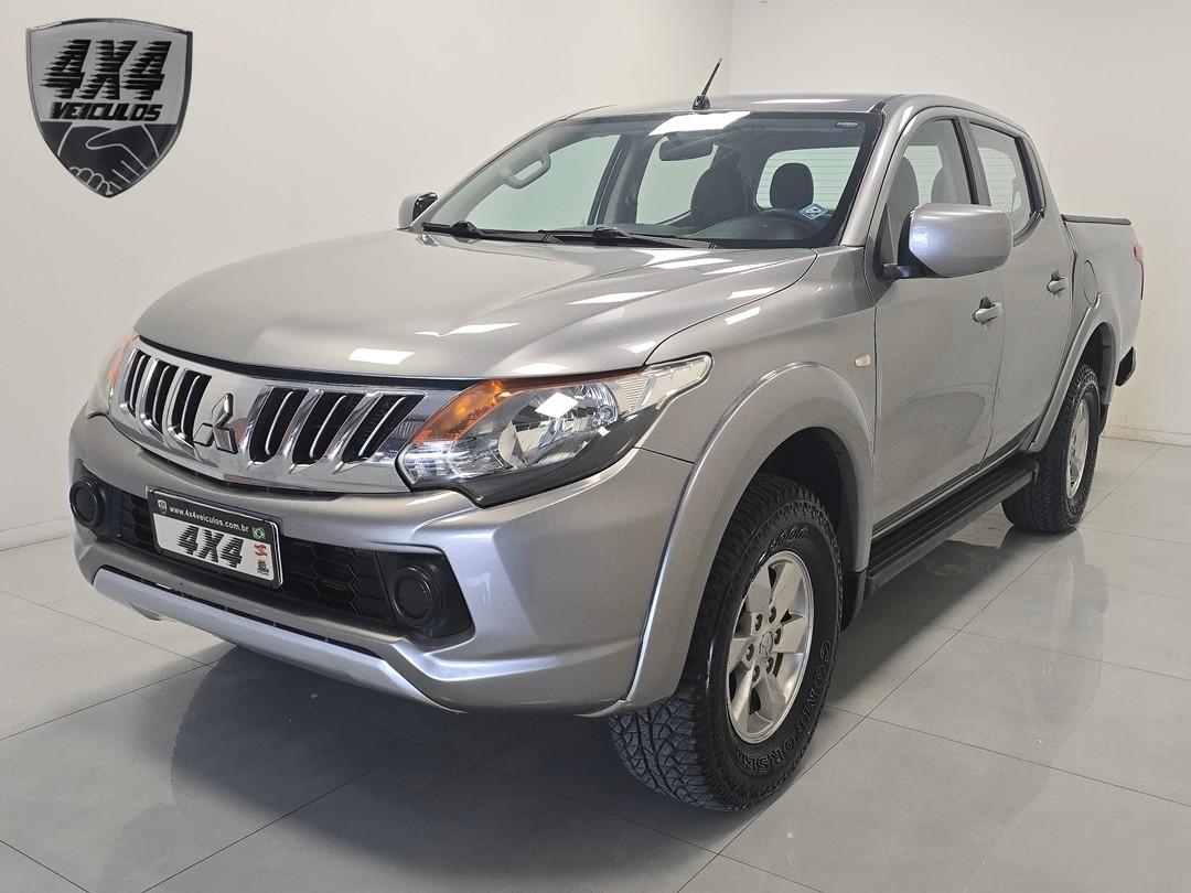 Mitsubishi L200 Triton Sport GLS 2.4 CD Diesel Mec. 2018