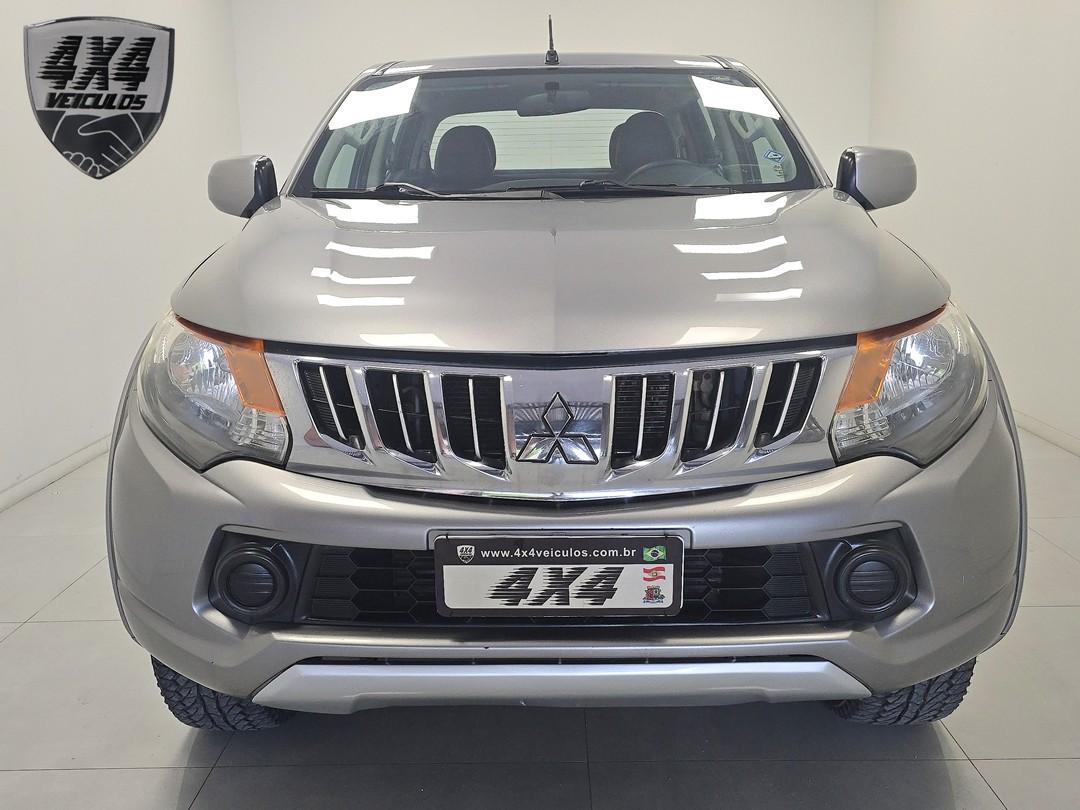 Mitsubishi L200 Triton Sport GLS 2.4 CD Diesel Mec. 2018