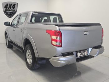 Mitsubishi L200 Triton Sport GLS 2.4 CD Diesel Mec. 2018