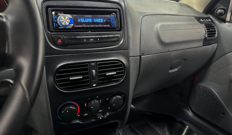 
								Fiat Strada Working 1.4 mpi Fire Flex 8V CD 2014 full									