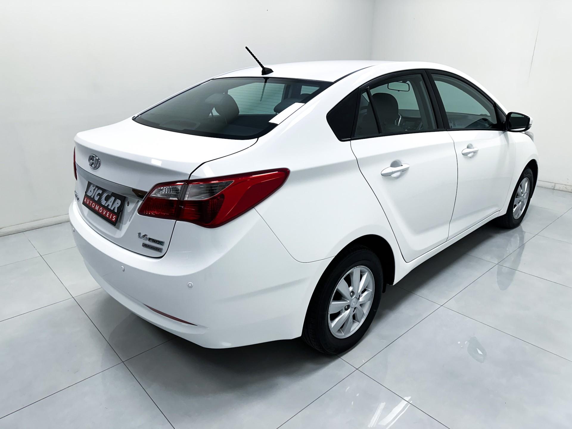 Hyundai HB20S Comfort Plus 1.6 Flex 16V Aut. 2015