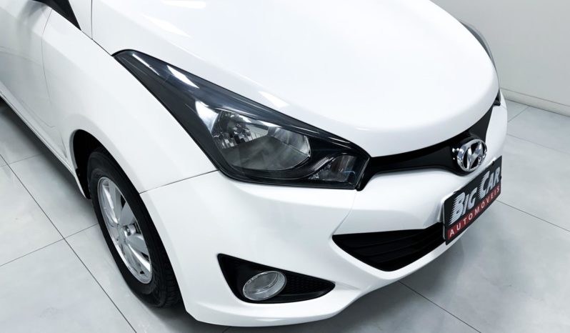
								Hyundai HB20S Comfort Plus 1.6 Flex 16V Aut. 2015 full									