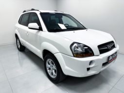 
										Hyundai Tucson 2.0 16V Flex Aut. 2015 full									
