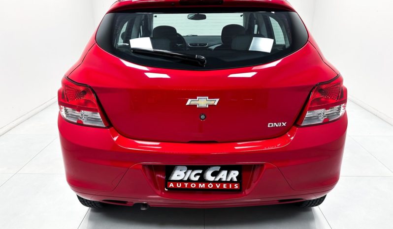 
								Chevrolet Onix LS 1.0 8V FlexPower  Mec. 2016 full									