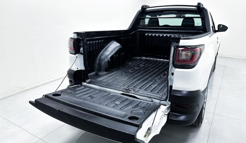 
								Fiat Strada Endurance 1.4 Flex 8V CS Plus 2023 full									