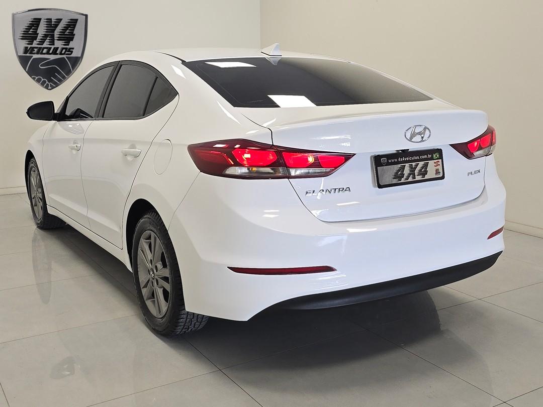 Hyundai Elantra 2.0 16V Flex Aut. 2018