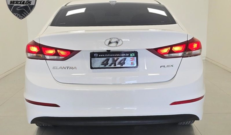 
								Hyundai Elantra 2.0 16V Flex Aut. 2018 full									