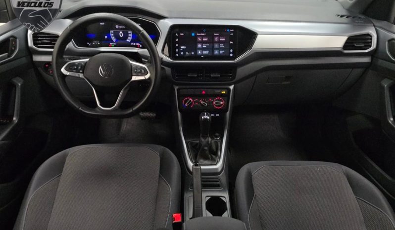 
								Volkswagen T-Cross 200 TSI 1.0  Flex 12V 5p Aut. 2024 full									