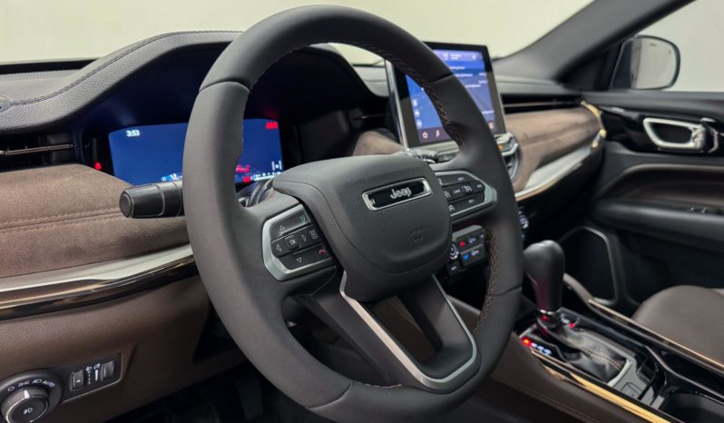 
								Jeep Commander Overland T270 1.3 TB Flex Aut. 2023 full									